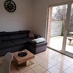 Feriehus La Chaumiere Avec Piscine Privee, A 5 Minutes Du Mont St-michel *