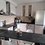 Feriehus La Chaumiere Avec Piscine Privee, A 5 Minutes Du Mont St-michel *