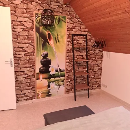 La Chaumiere Avec Piscine Privee, A 5 Minutes Du Mont St-michel