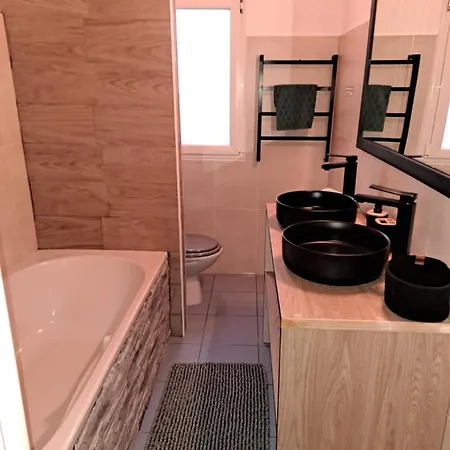 La Chaumiere Avec Piscine Privee, A 5 Minutes Du Mont St-michel *