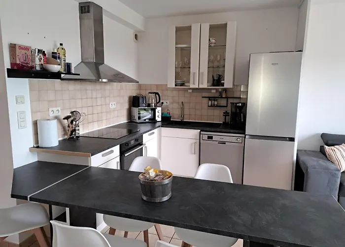 Feriehus La Chaumiere Avec Piscine Privee, A 5 Minutes Du Mont St-michel *