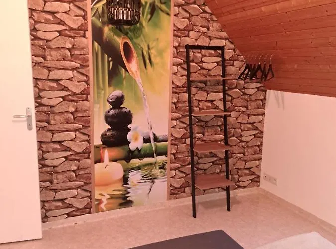 La Chaumiere Avec Piscine Privee, A 5 Minutes Du Mont St-michel